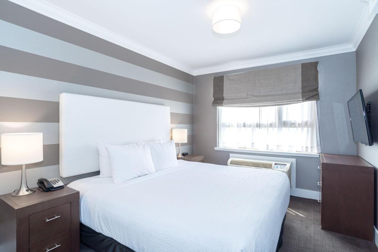 Sandman Hotel Edmonton West Bagian luar foto