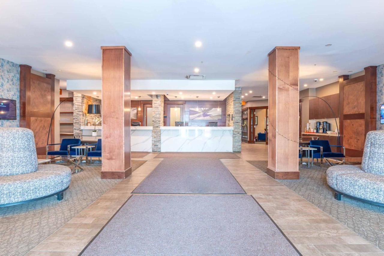 Sandman Hotel Edmonton West Bagian luar foto