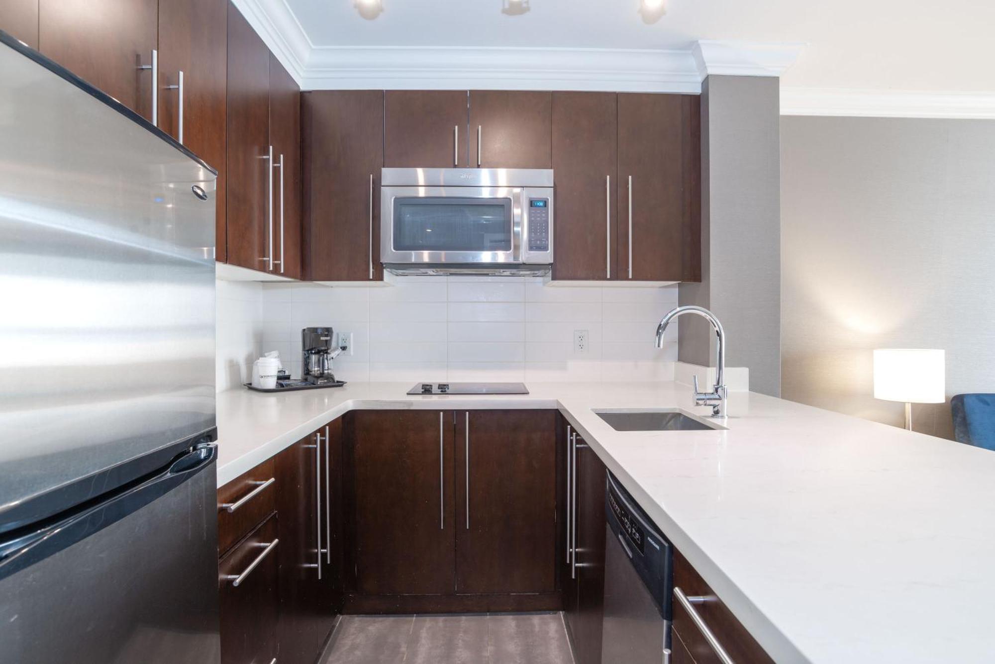 Sandman Hotel Edmonton West Bagian luar foto